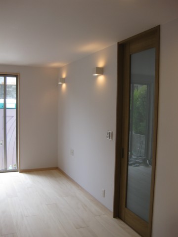 木製建具Ｈ2400㎜,もみのきの床,リビング　