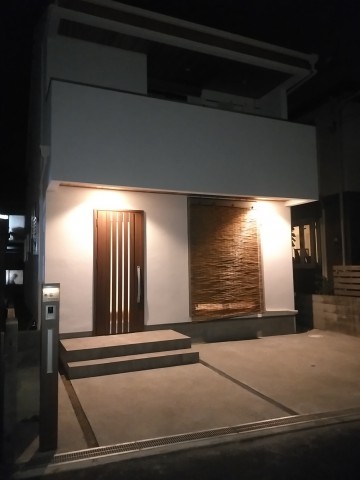 機能門柱,夜景,もみのきのいえ